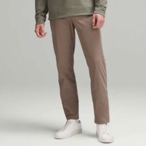 Lululemon ABC Classic-Fit Trouser 32" Warpstreme
Nomad 30